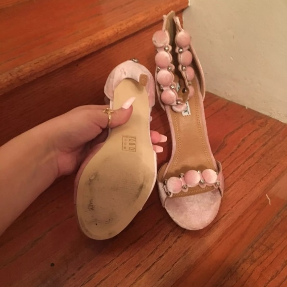 Cape Robbin heels - Picture 3 of 3